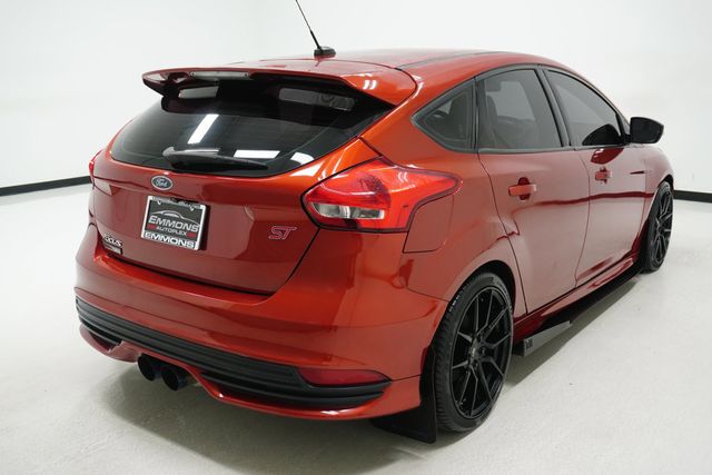 2018 Ford Focus ST Hatch - 22946115 - 3