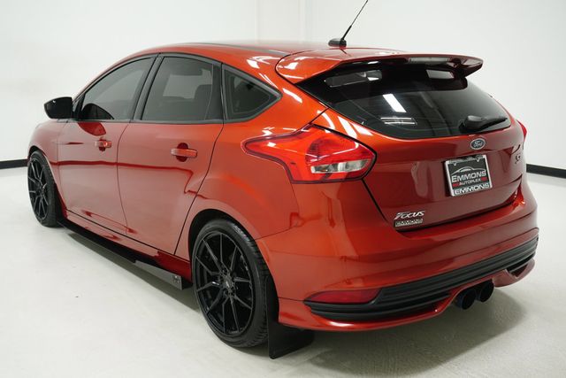 2018 Ford Focus ST Hatch - 22946115 - 5
