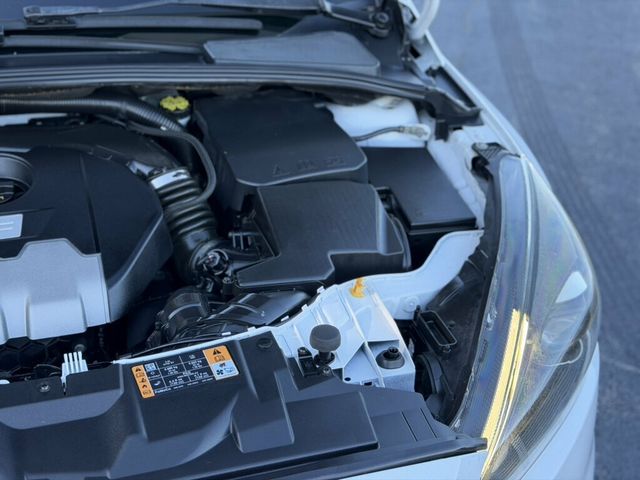 2018 Ford Focus ST Hatch - 23086340 - 15