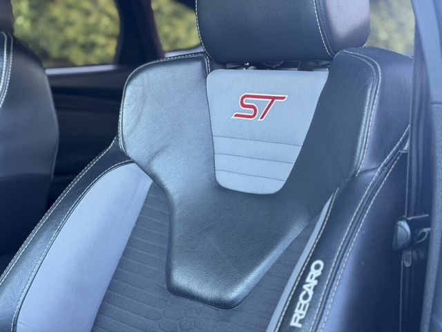 2018 Ford Focus ST Hatch - 23086340 - 20