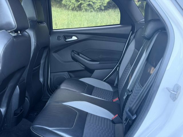 2018 Ford Focus ST Hatch - 23086340 - 24