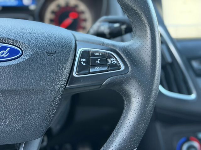 2018 Ford Focus ST Hatch - 23086340 - 34