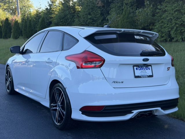 2018 Ford Focus ST Hatch - 23086340 - 4
