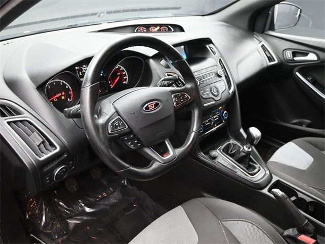 2018 Ford Focus ST photo 4