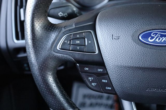 2018 Ford Focus ST Hatch - 22969256 - 28