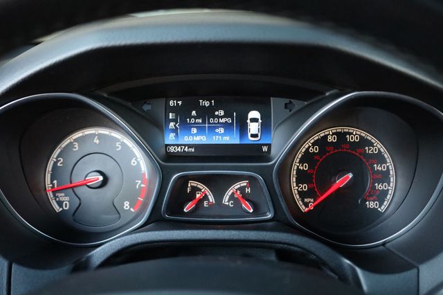 2018 Ford Focus ST Hatch - 22969256 - 40