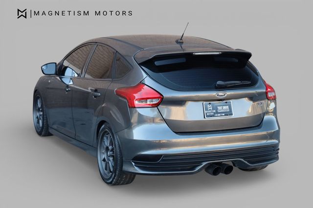 2018 Ford Focus ST Hatch - 22969256 - 6