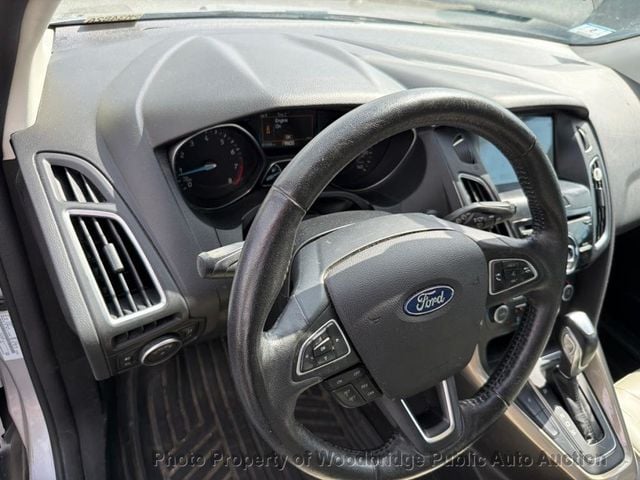 2018 Ford Focus Titanium Hatch - 22928802 - 12