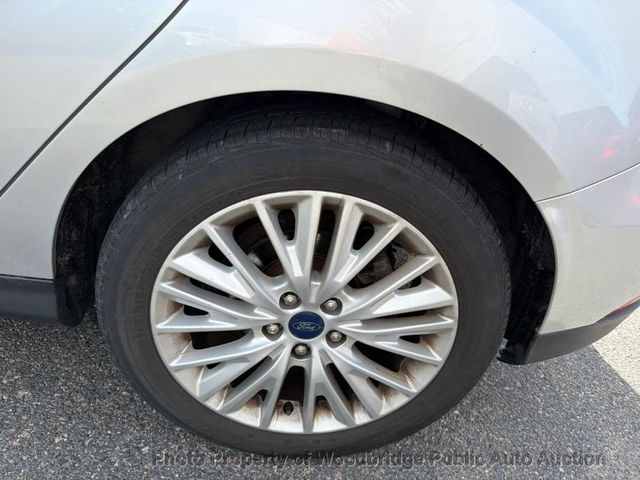 2018 Ford Focus Titanium Hatch - 22928802 - 20