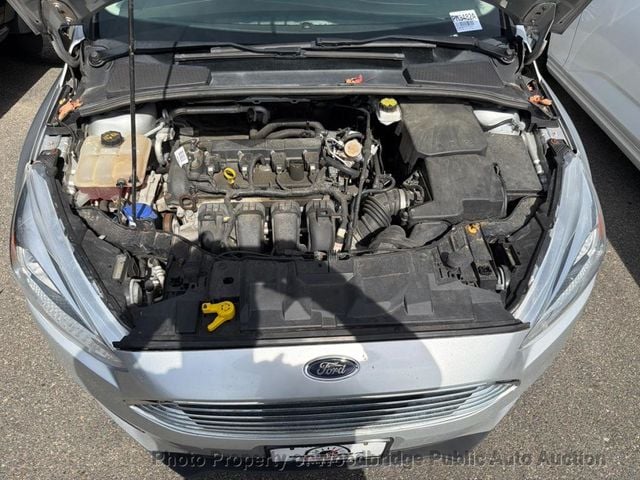 2018 Ford Focus Titanium Hatch - 22928802 - 25