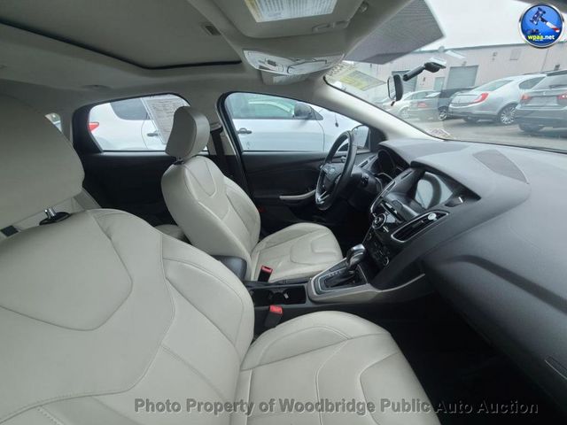 2018 Ford Focus Titanium Hatch - 22928802 - 4