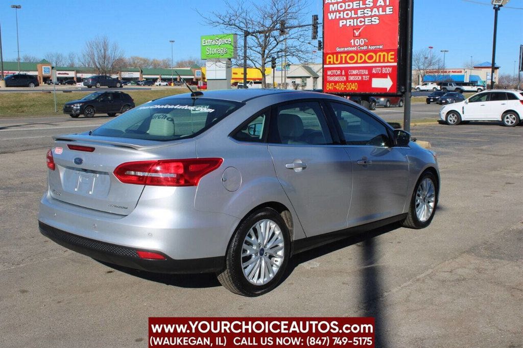 2018 Ford Focus Titanium Sedan - 22678292 - 4