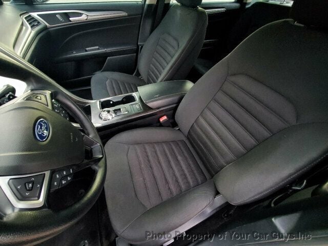 2018 Ford Fusion SE - 22932314 - 24