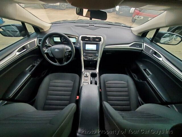 2018 Ford Fusion SE - 22932314 - 25