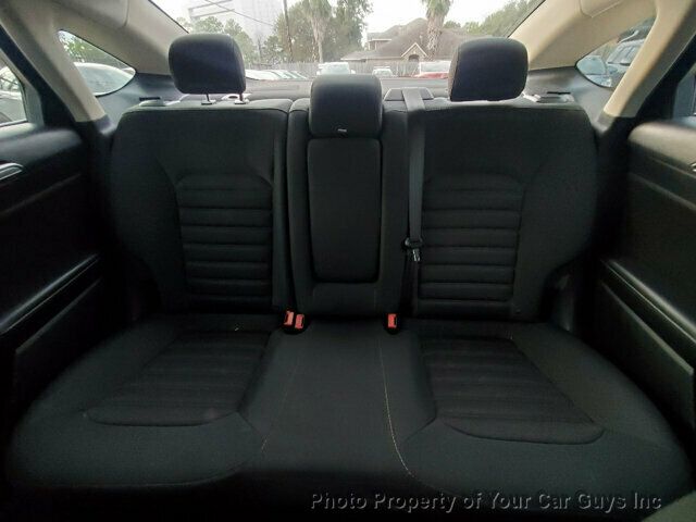 2018 Ford Fusion SE - 22932314 - 28
