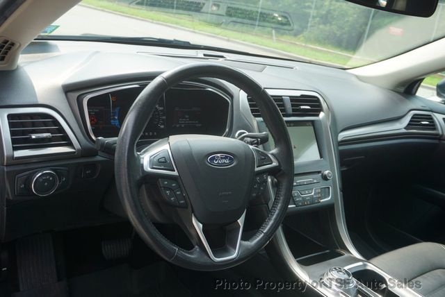 2018 Ford Fusion SE AWD CARPLAY NAVIGATION REAR CAMERA LEATHER SUNROOF HOT SEATS  - 23065235 - 16