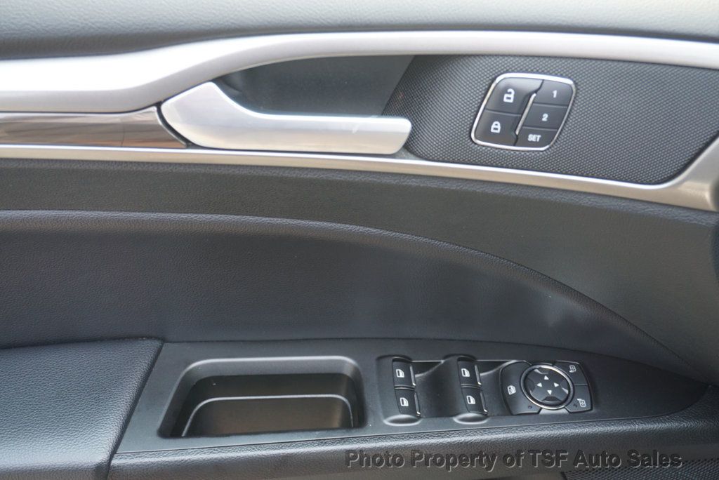 2018 Ford Fusion SE AWD CARPLAY NAVIGATION REAR CAMERA LEATHER SUNROOF HOT SEATS  - 23065235 - 35