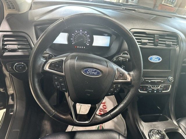 2018 Ford Fusion SE FWD - 22780567 - 14