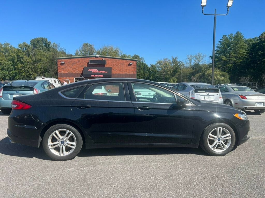 2018 Ford Fusion SE FWD - 22628916 - 1