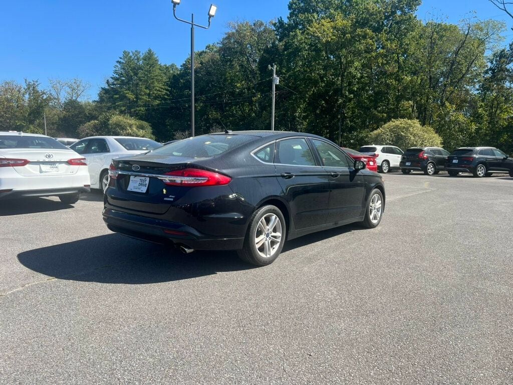 2018 Ford Fusion SE FWD - 22628916 - 2