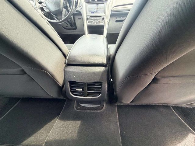 2018 Ford Fusion SE FWD - 23052198 - 21