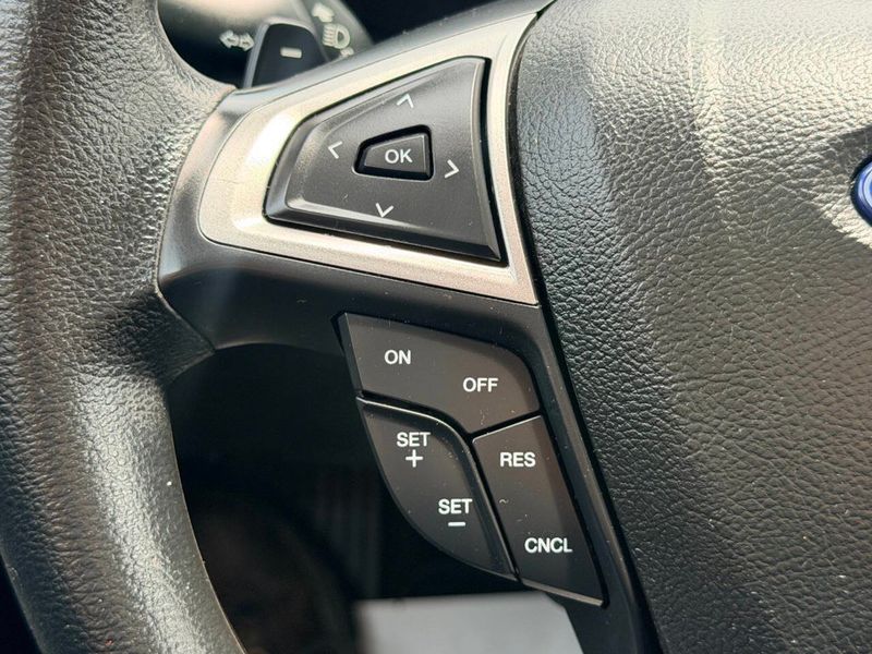2018 Ford Fusion SE FWD - 23052198 - 27