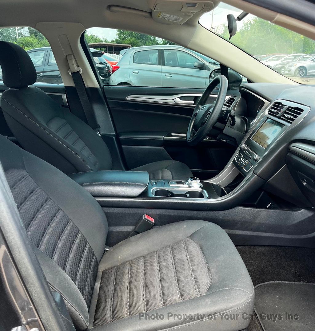 2018 Ford Fusion SE FWD - 23060426 - 14
