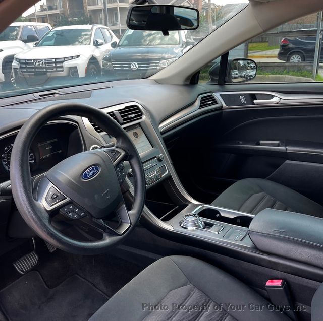 2018 Ford Fusion SE FWD - 23060426 - 16