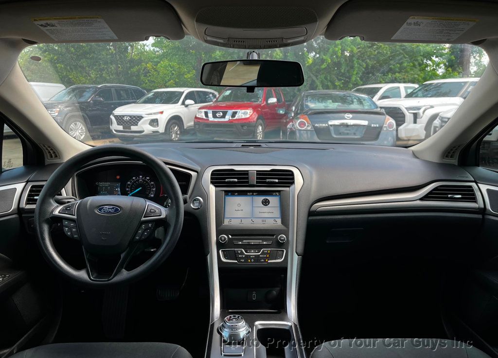 2018 Ford Fusion SE FWD - 23060426 - 18