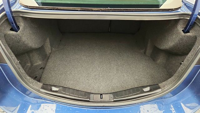 2018 Ford Fusion SE with Upgraded, Turbocharged Engine - 22973888 - 19