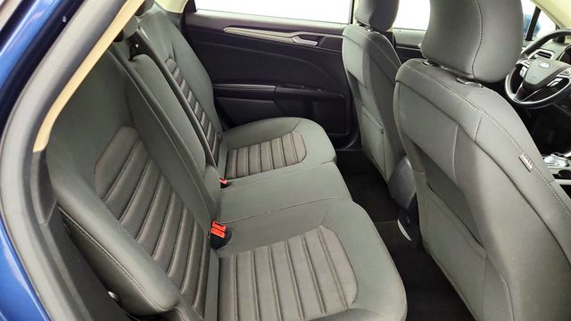 2018 Ford Fusion SE with Upgraded, Turbocharged Engine - 22973888 - 20