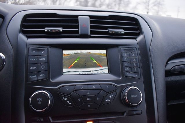 2018 Ford Fusion S FWD - 22979142 - 9