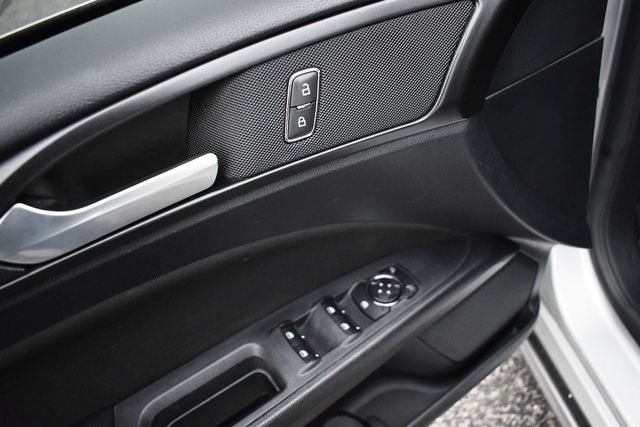 2018 Ford Fusion S FWD - 22979142 - 19