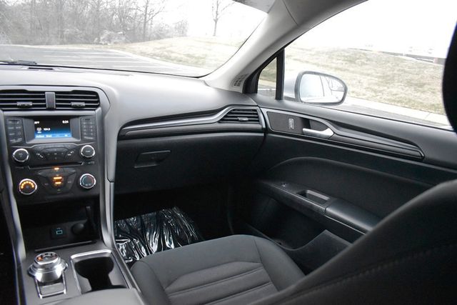 2018 Ford Fusion S FWD - 22979142 - 25