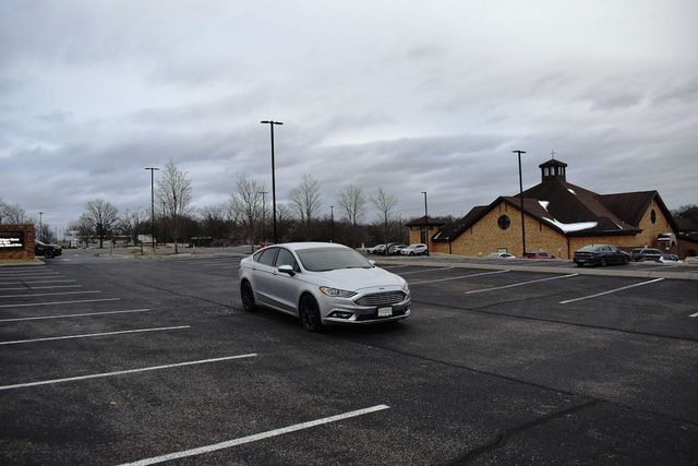 2018 Ford Fusion S FWD - 22979142 - 37