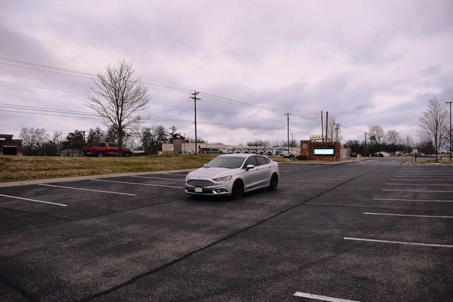 2018 Ford Fusion S FWD - 22979142 - 38