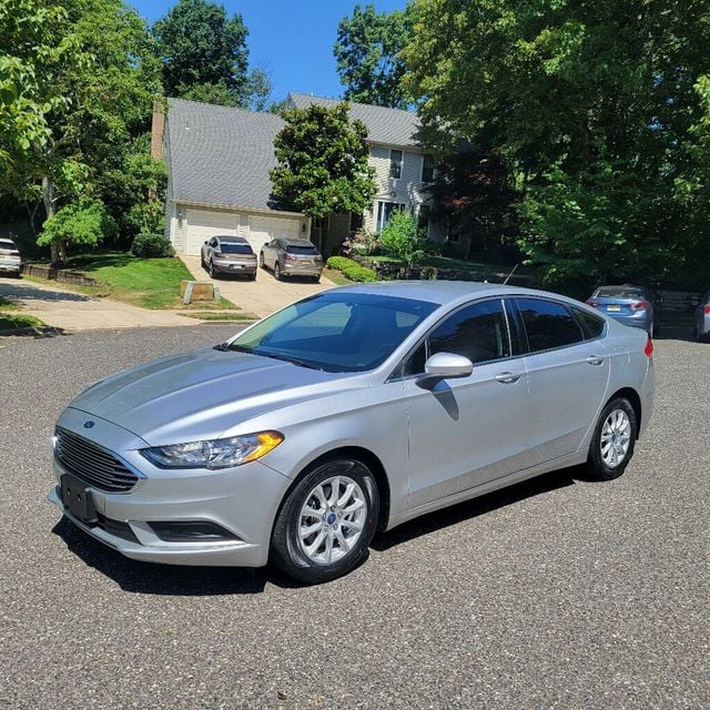 2018 Ford Fusion S FWD - 22483360 - 0