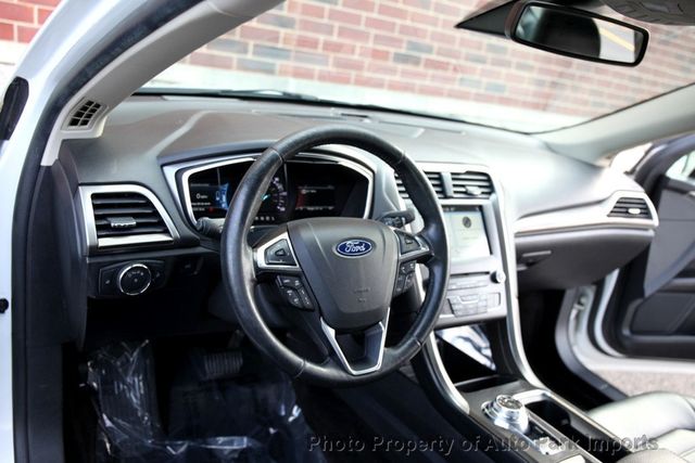 2018 Ford Fusion Hybrid SE FWD - 22929563 - 19