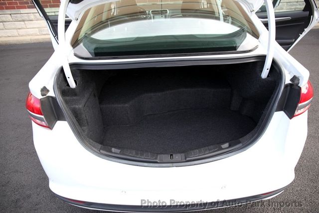 2018 Ford Fusion Hybrid SE FWD - 22929563 - 42