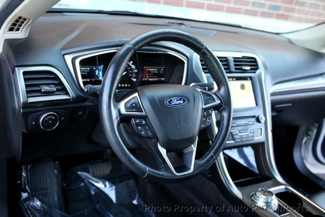 2018 Ford Fusion Hybrid SE FWD - 22929569 - 18
