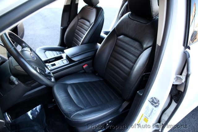 2018 Ford Fusion Hybrid SE FWD - 22929569 - 19