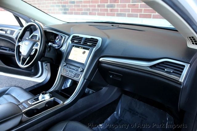 2018 Ford Fusion Hybrid SE FWD - 22929569 - 26