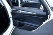 2018 Ford Fusion Hybrid SE FWD - 22929569 - 36