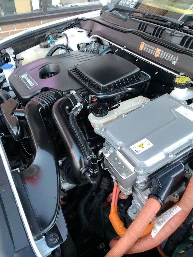 2018 Ford Fusion Hybrid SE FWD - 22941658 - 27