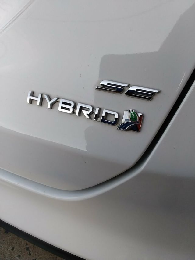 2018 Ford Fusion Hybrid SE FWD - 22941658 - 28