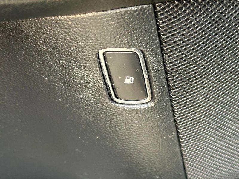 2018 Ford Fusion Hybrid SE FWD - 22880876 - 14