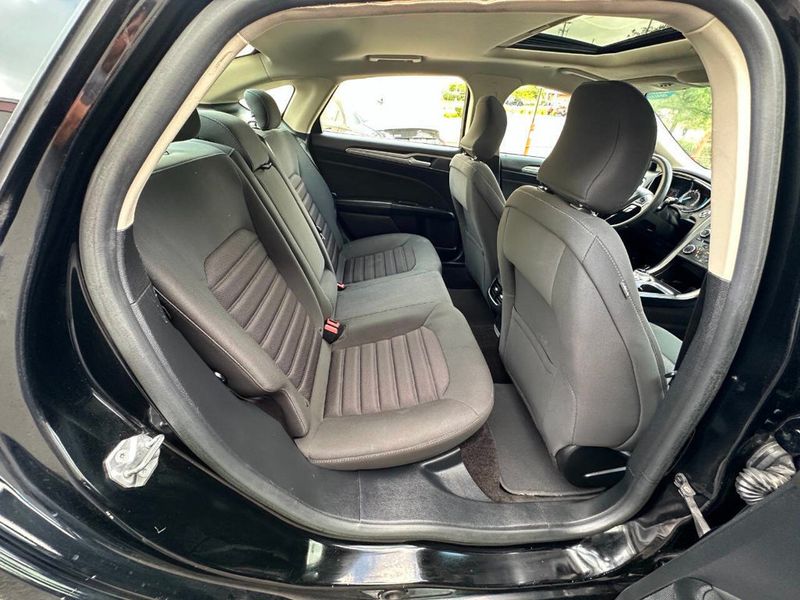 2018 Ford Fusion Hybrid SE FWD - 22880876 - 20