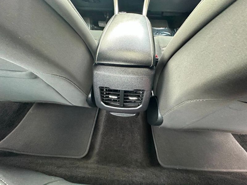 2018 Ford Fusion Hybrid SE FWD - 22880876 - 21