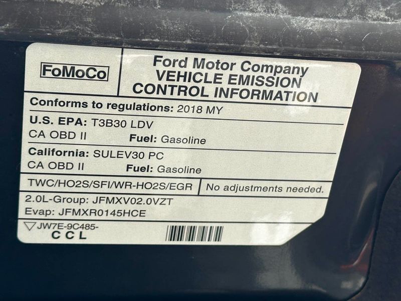 2018 Ford Fusion Hybrid SE FWD - 22880876 - 28