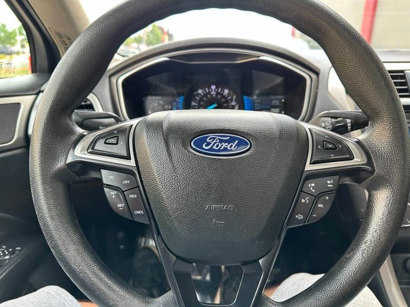 2018 Ford Fusion Hybrid SE FWD - 22880876 - 29